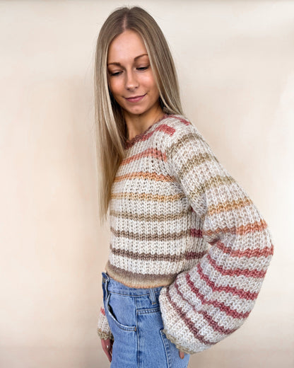 Gradation Stripe Crop Sweater - Multi