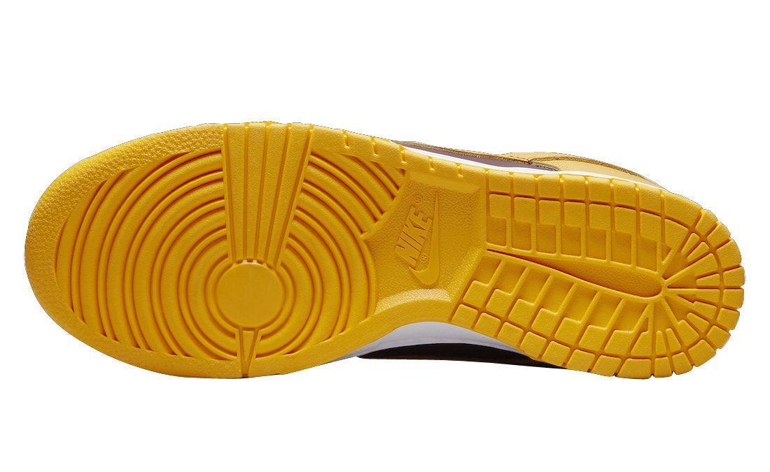 Nike Dunk Low &