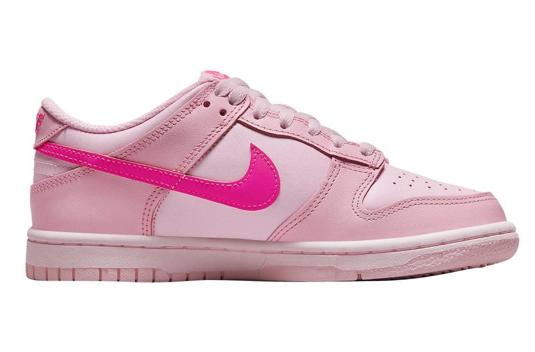 Nike Dunk Low &