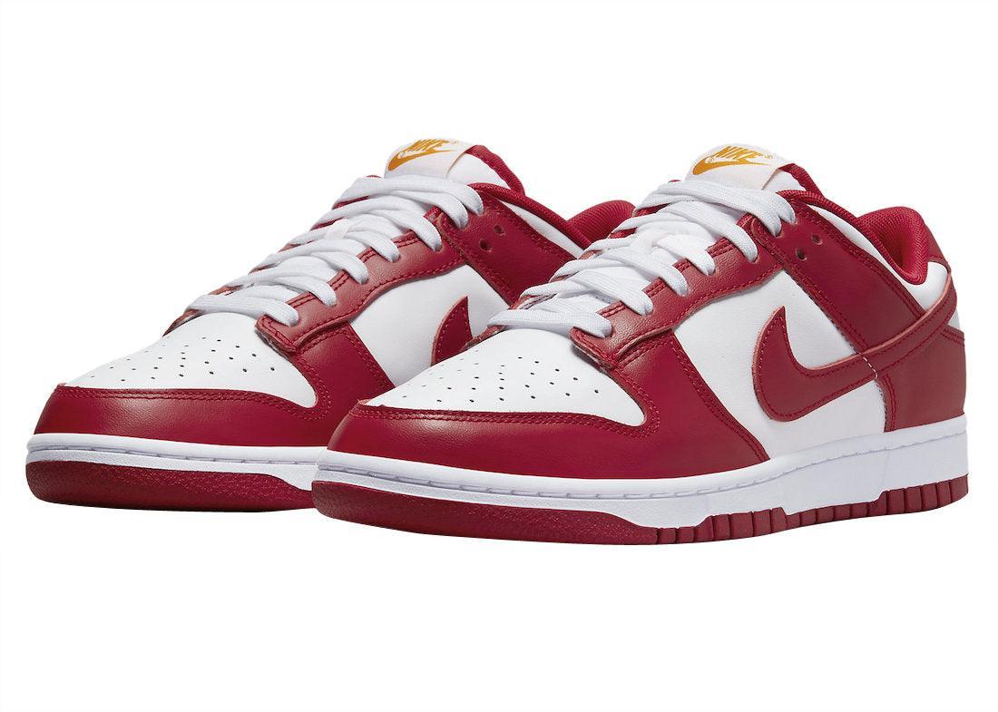 Nike Dunk Low &