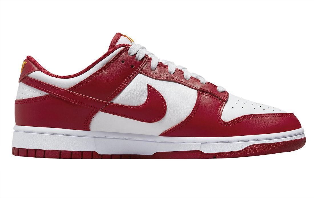 Nike Dunk Low &
