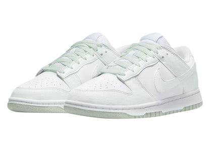 Nike Dunk Low &