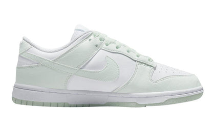 Nike Dunk Low &