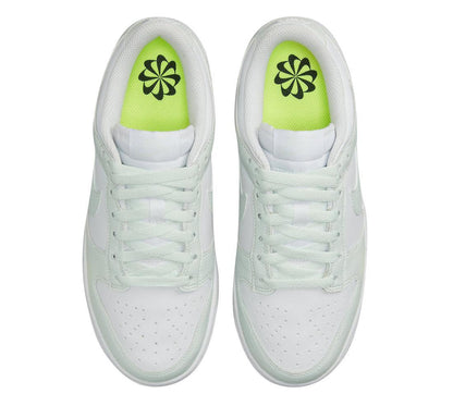 Nike Dunk Low &