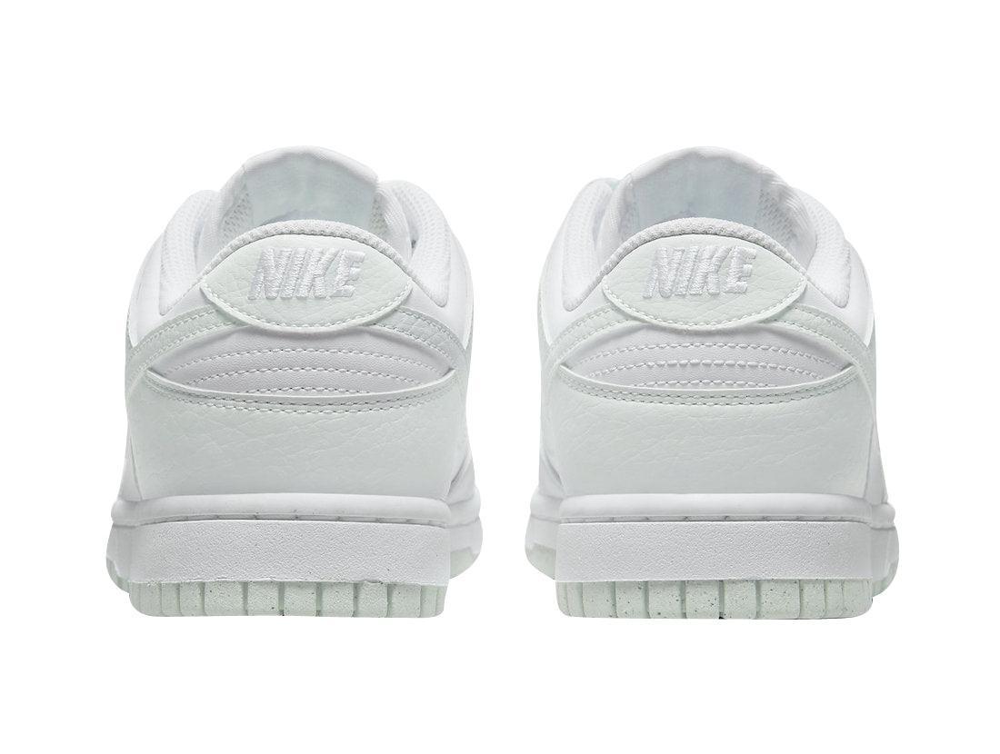 Nike Dunk Low &