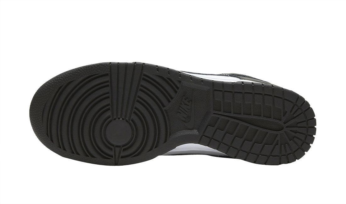 Nike Dunk Low &