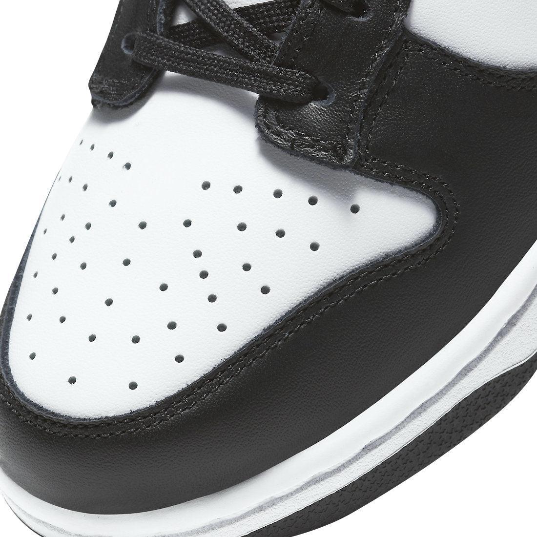 Nike Dunk Low &