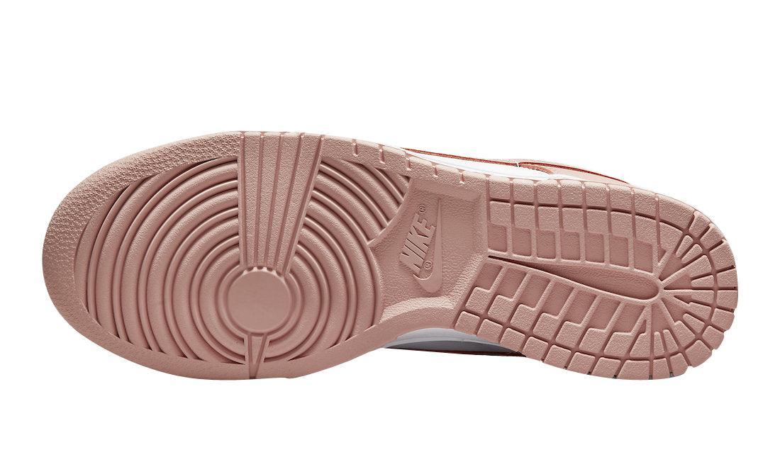 Nike Dunk Low &