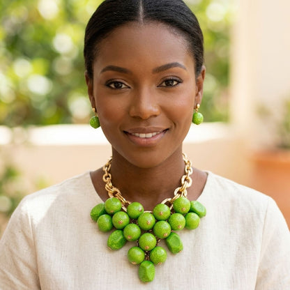 Green Crackle Resin Bead Chainmail Bib Necklace Set