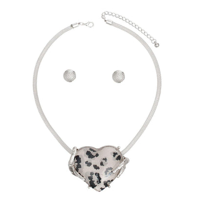 Pendant Leopard Heart Silver Mesh Chain Necklace