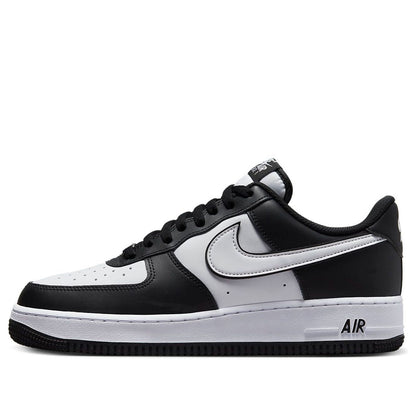 Nike Air Force 1 &