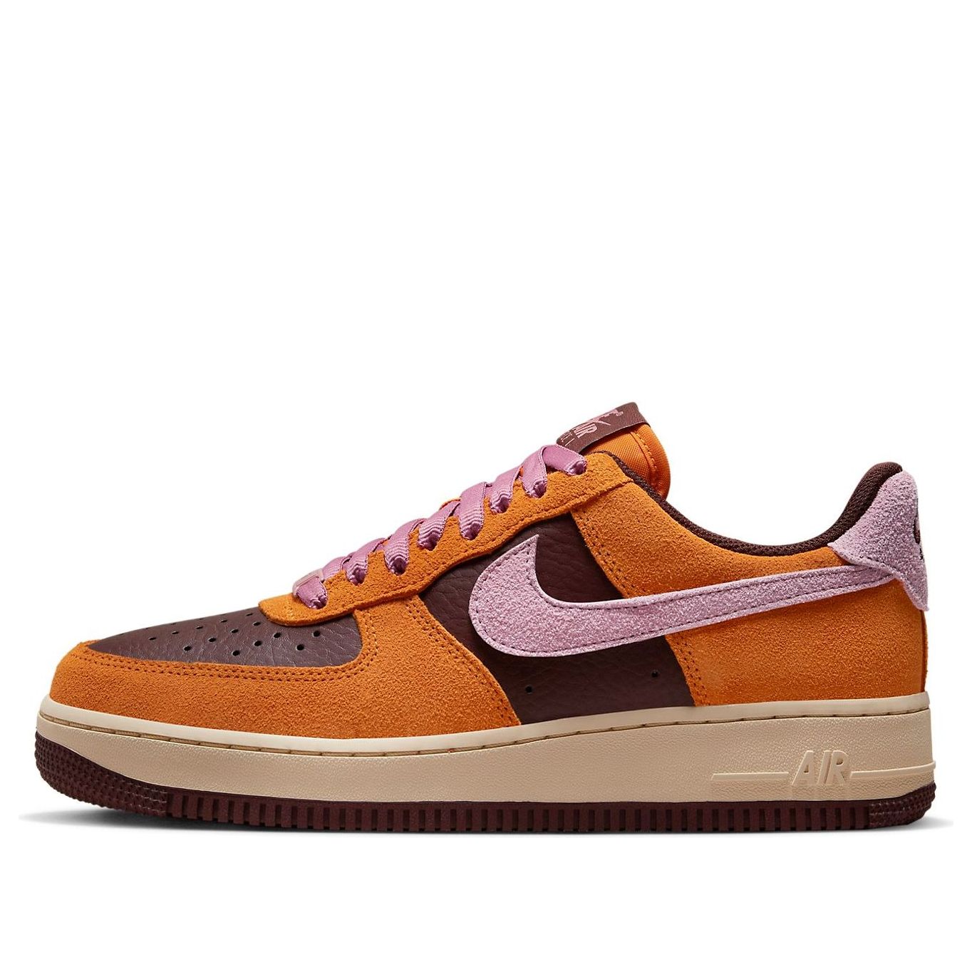 Nike Air Force 1 Low &