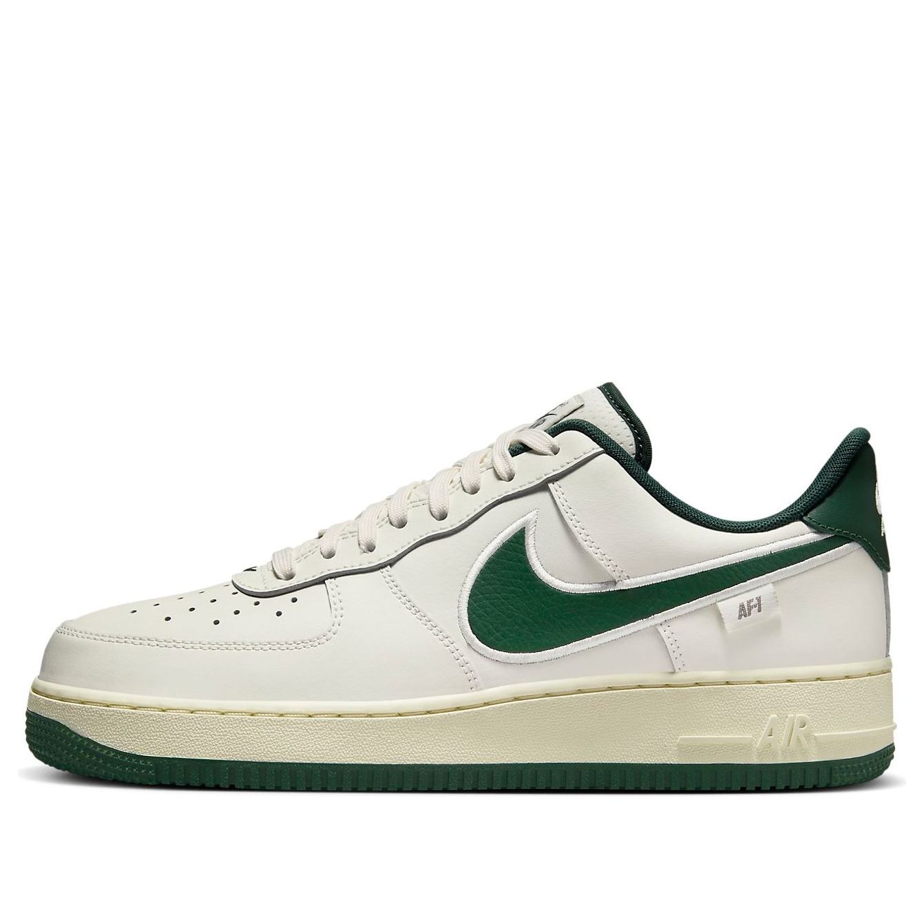 Nike Air Force 1 Low &