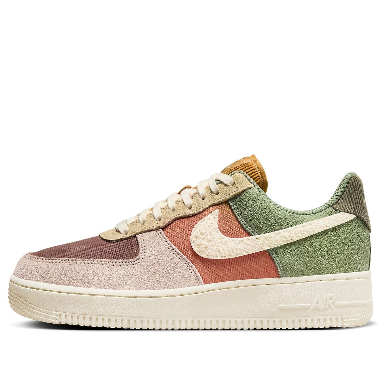 Nike Air Force 1 &