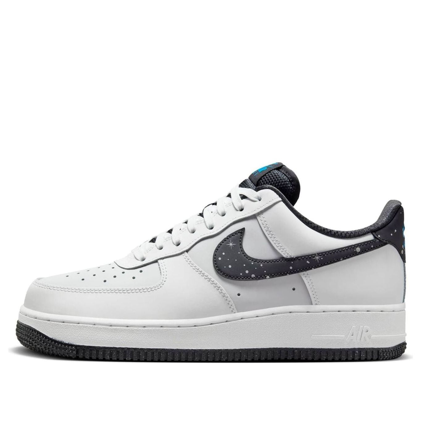 Nike Air Force 1 &