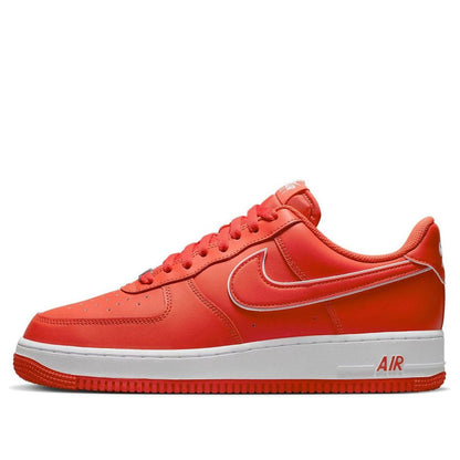 Nike Air Force 1 &