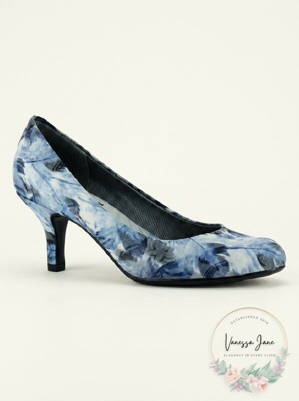 Easy Street Passion Pumps Blue Feather Fabric, Size 7N