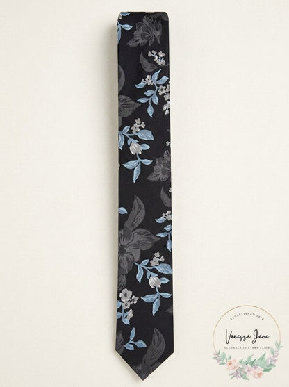 Bar III Mens Carter Skinny Floral Tie
