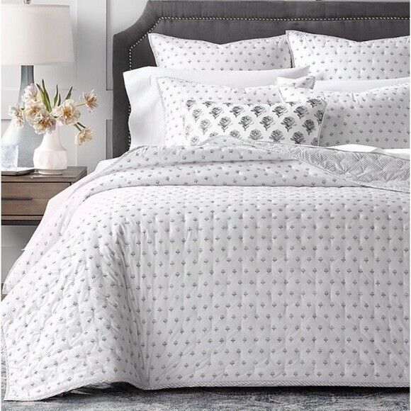 Sky Scallop Reversible Coverlet 100% cotton Full / Queen