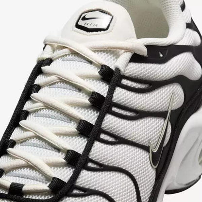 Nike Air Max Plus &