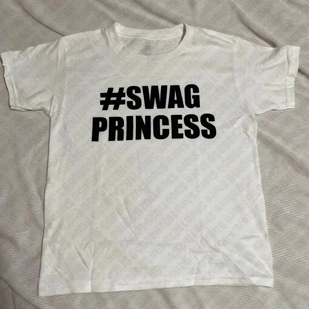 Aesthetic kawaii women's retro baby letter T-shirt featuring 90s Y2K fashion style, casual emo-inspired top with colorful graphics.