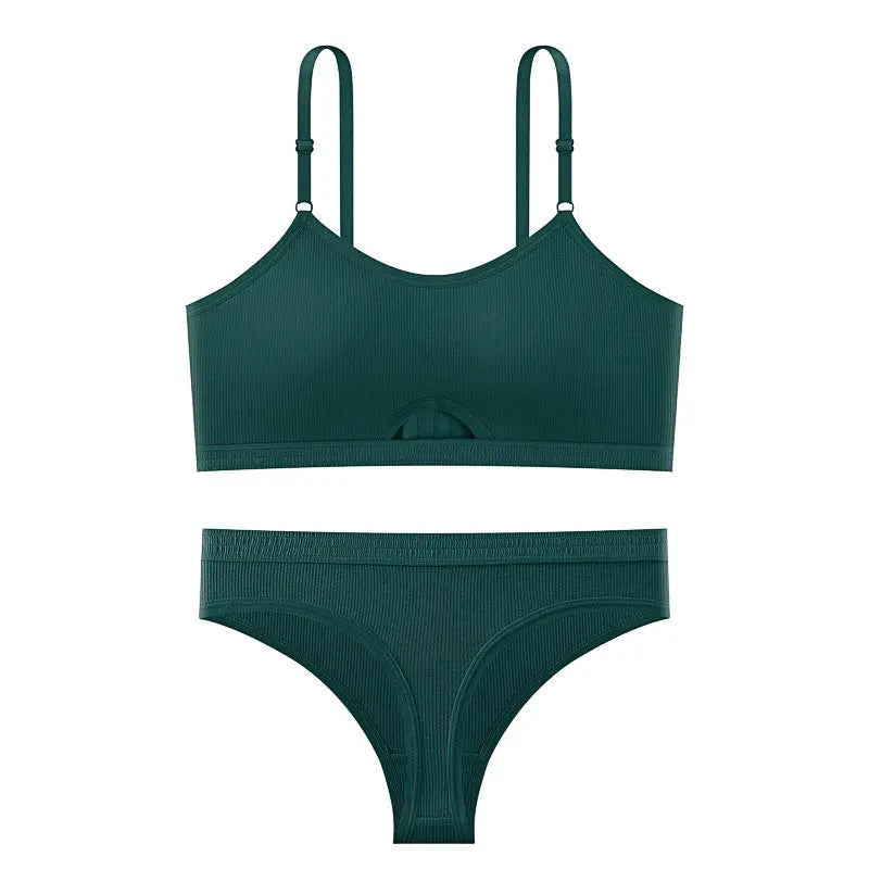 Black women's breathable casual underwear and sports bra set with a stylish back design, comfortable fit, and sling support.
