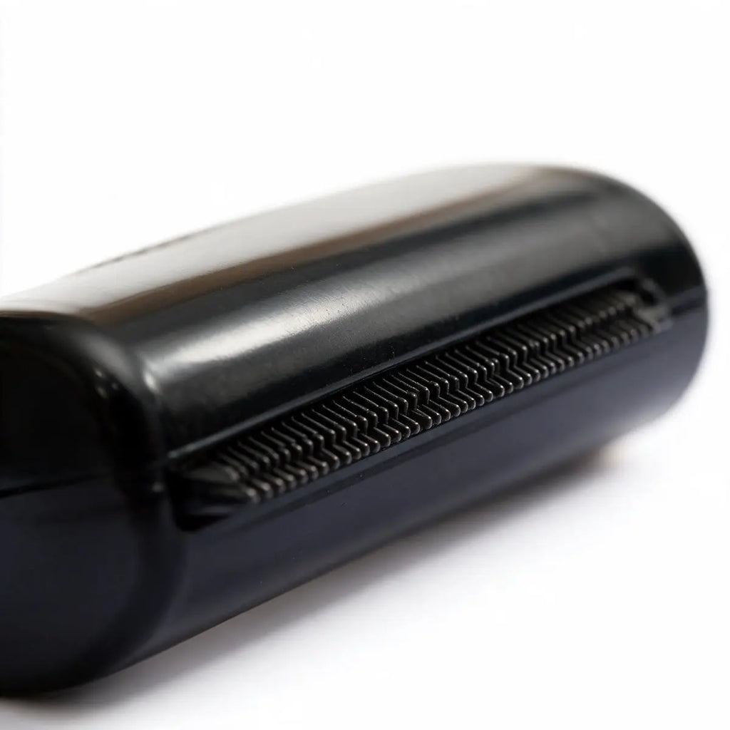 dual-sided pet grooming comb for large animals, featuring serrated and smooth teeth for effective grooming.
