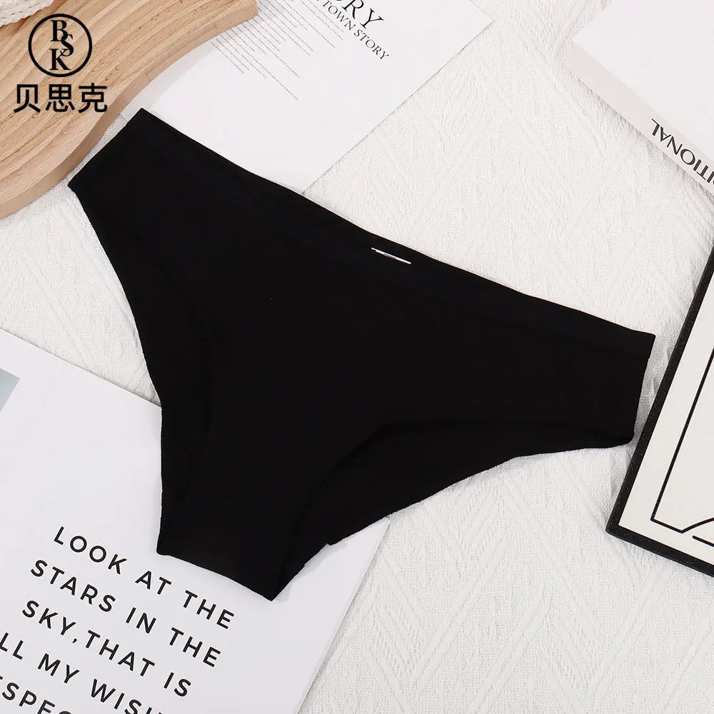 Blue European and American large size women's low-waist cotton underwear, antibacterial, butt-lifting, summer 2024 solid color.