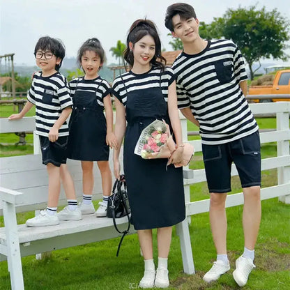 Dress 2025 Woman Family Couple Matching Clothes Parent-child Shirt Sibling Brother Sister Outfits Mom Daughter Dress Dad Son T by Dropshipman