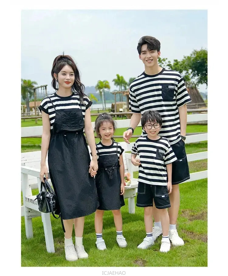 Dress 2025 Woman Family Couple Matching Clothes Parent-child Shirt Sibling Brother Sister Outfits Mom Daughter Dress Dad Son T SHOPEZRA L.L.C.