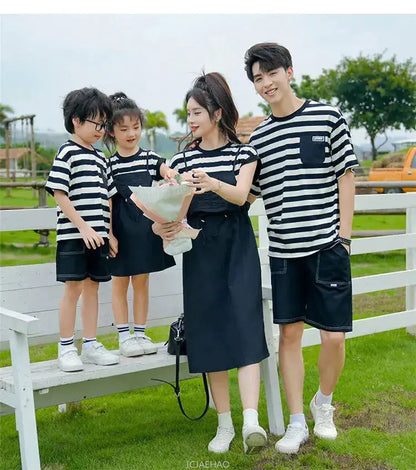Dress 2025 Woman Family Couple Matching Clothes Parent-child Shirt Sibling Brother Sister Outfits Mom Daughter Dress Dad Son T by Dropshipman