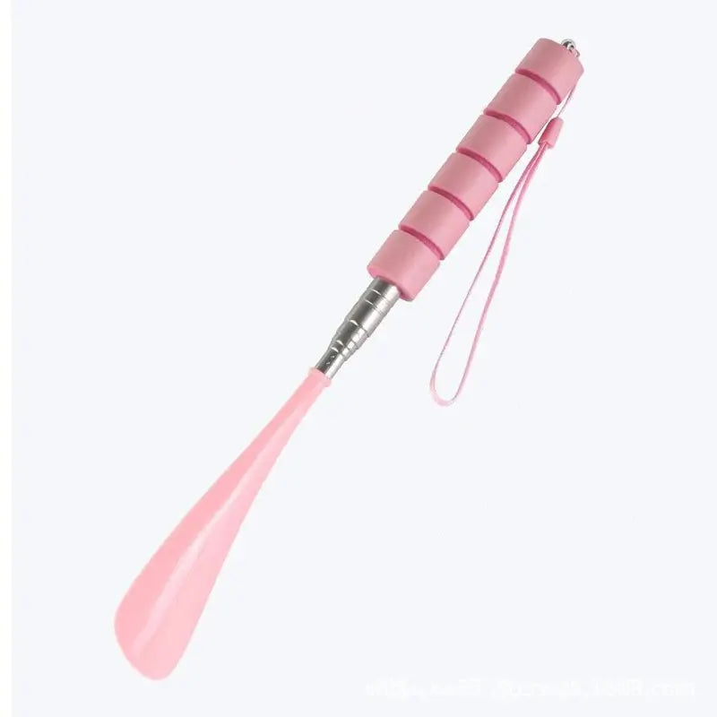 Set of stretchable long metal shoe horns in green, 30cm to 71cm, ideal for pregnant women and elderly for easy shoe wear.