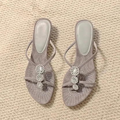 Unique Designer Retro-Style Flip-Flops for Women, 2026 Summer New Model, Outdoor Vacation Kitten Heel Rhinestone Thong Sandals by Dropshipman