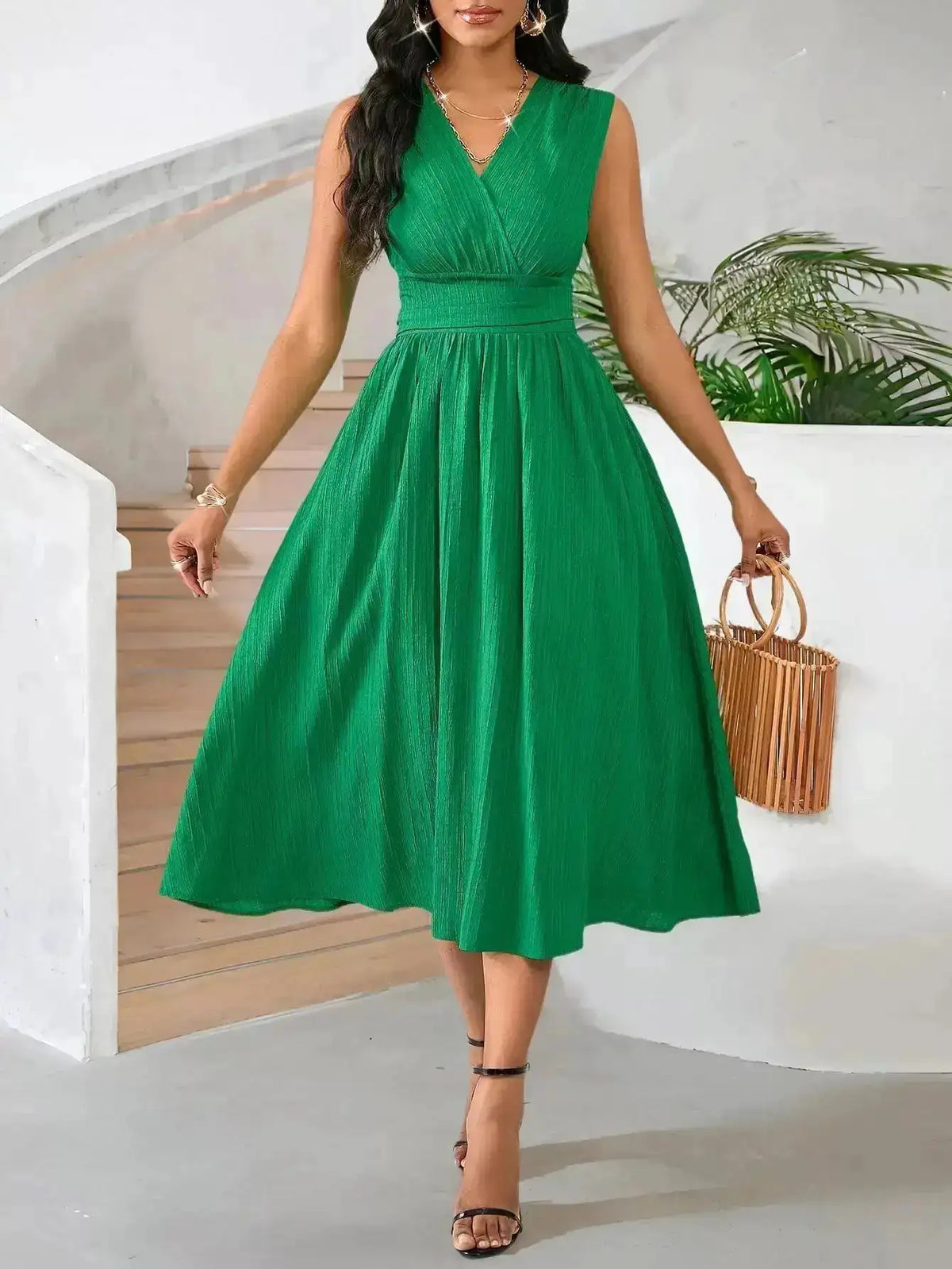 Summer Long-Sleeveless Dress Wave Pleats Gathered Holiday Party Gown Elegant Women&