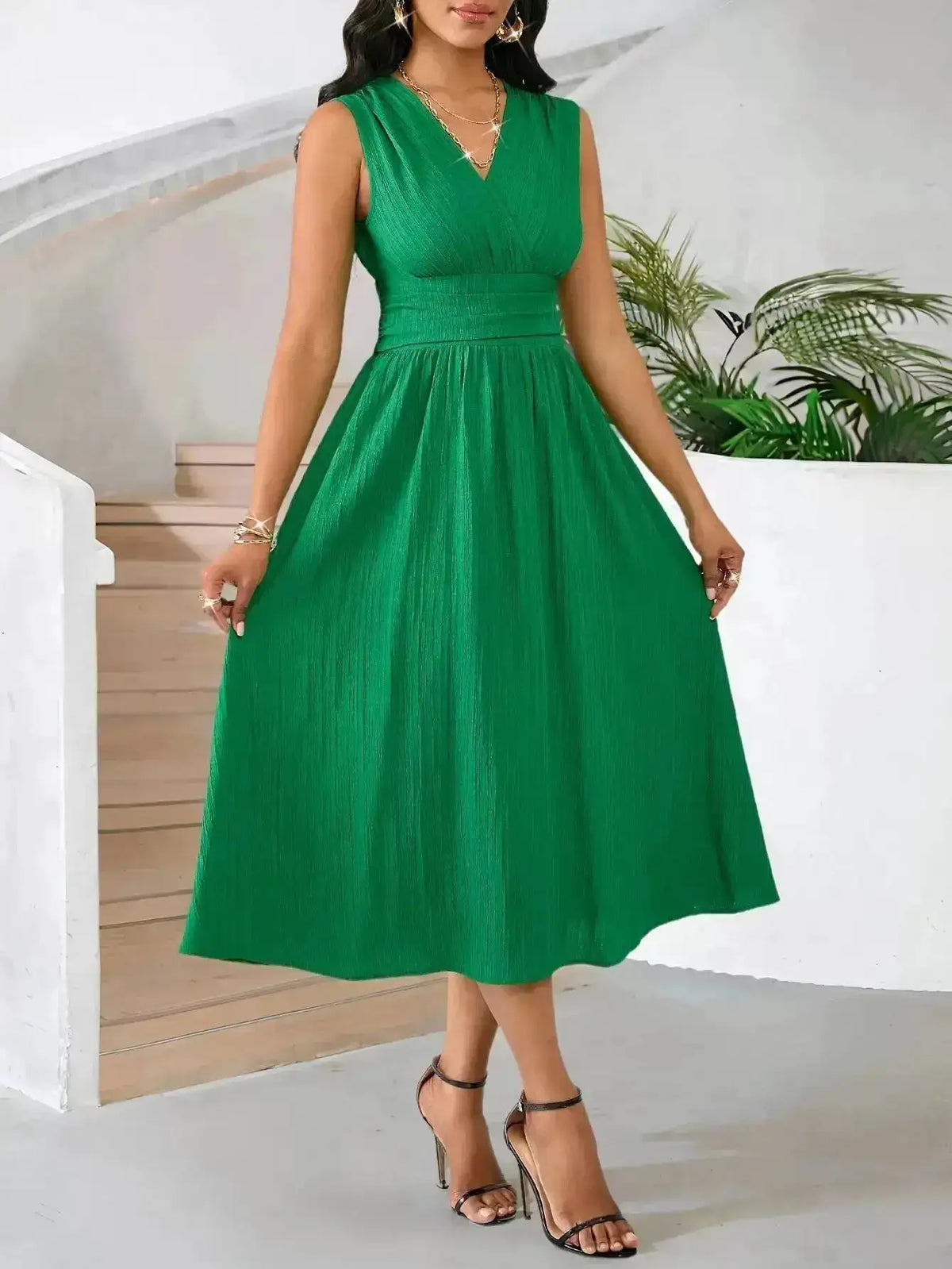 Summer Long-Sleeveless Dress Wave Pleats Gathered Holiday Party Gown Elegant Women&