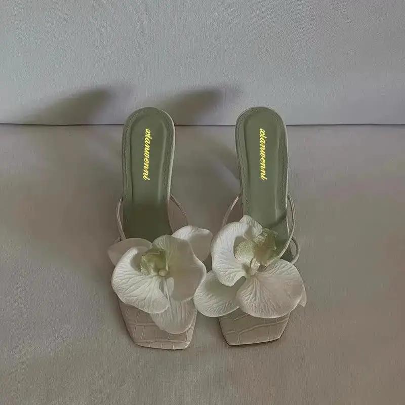 Trendy Travel Beach Sandals European and American Style 2026 New Floral Decoration Thong High-Heeled Sandals for Women Summer Outdoor Wear Fashion by Dropshipman