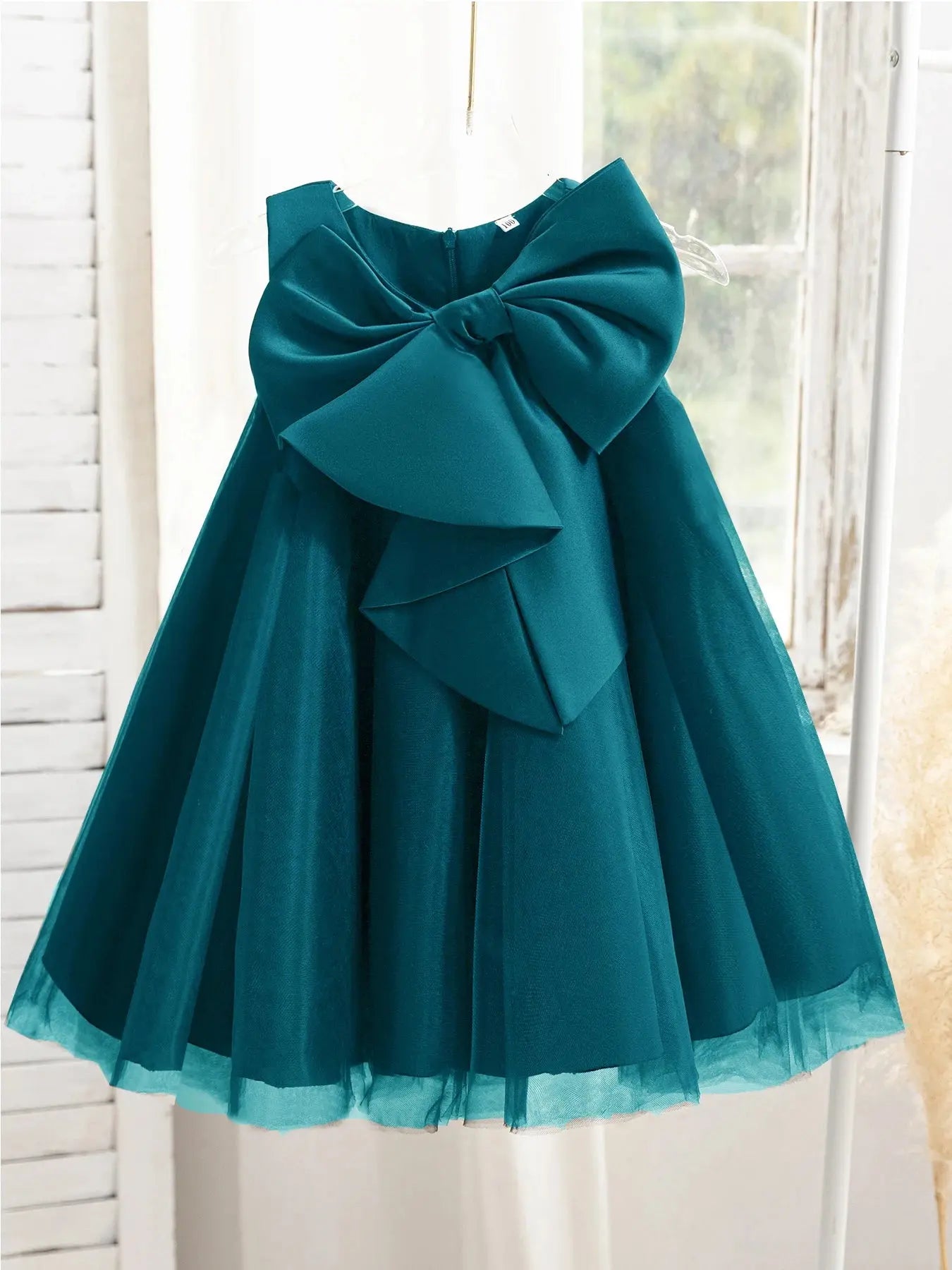 Pink big bow girl dress by SHOPEZRA L.L.C. for birthdays, weddings, flower girl, communion, with a cute and elegant design.