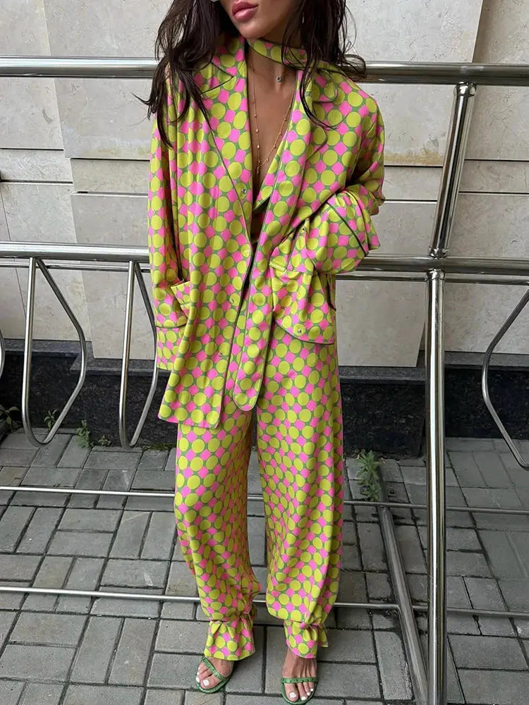 Casual plaid women's blazer and wide-leg trousers set with long sleeves, button shirt, and scarf collar for summer style.