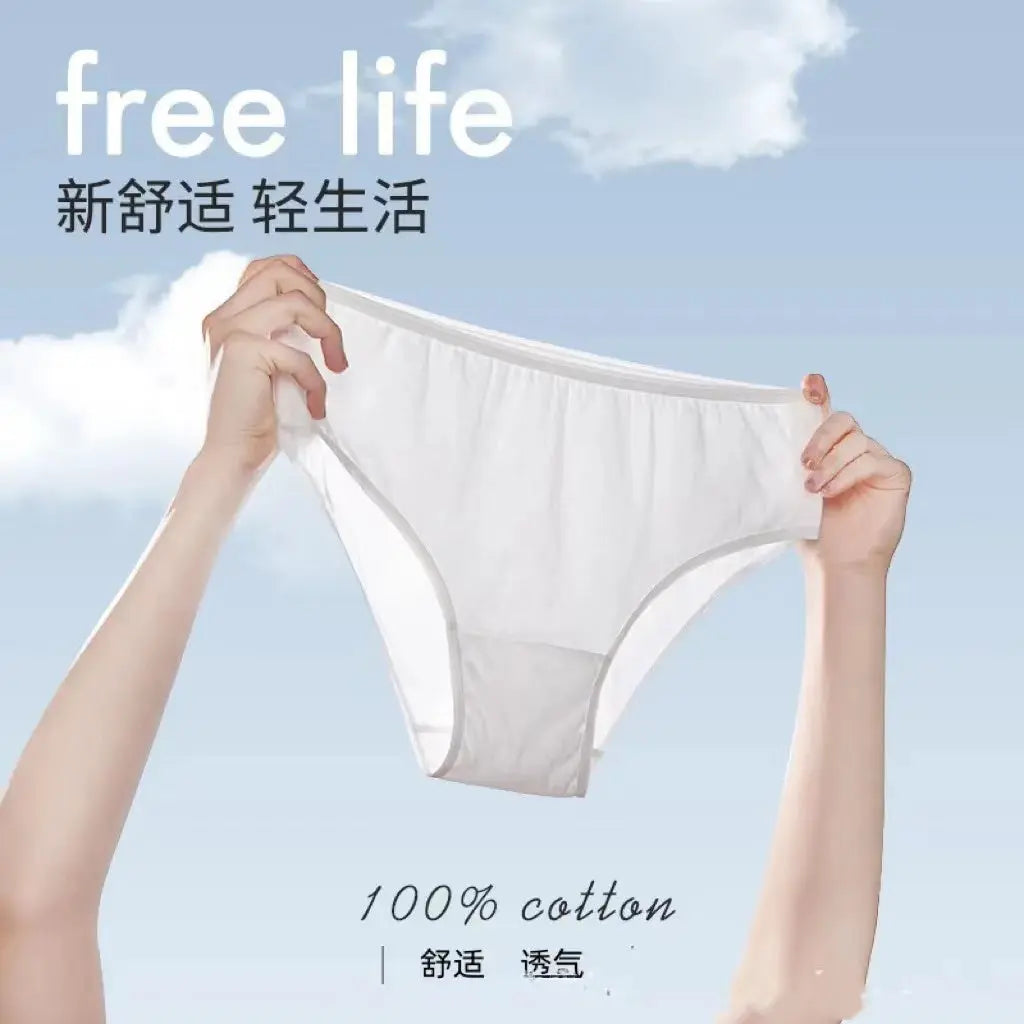 White disposable women's cotton underwear pack, breathable, sterilized, suitable for travel, maternity, confinement, and sauna use.
