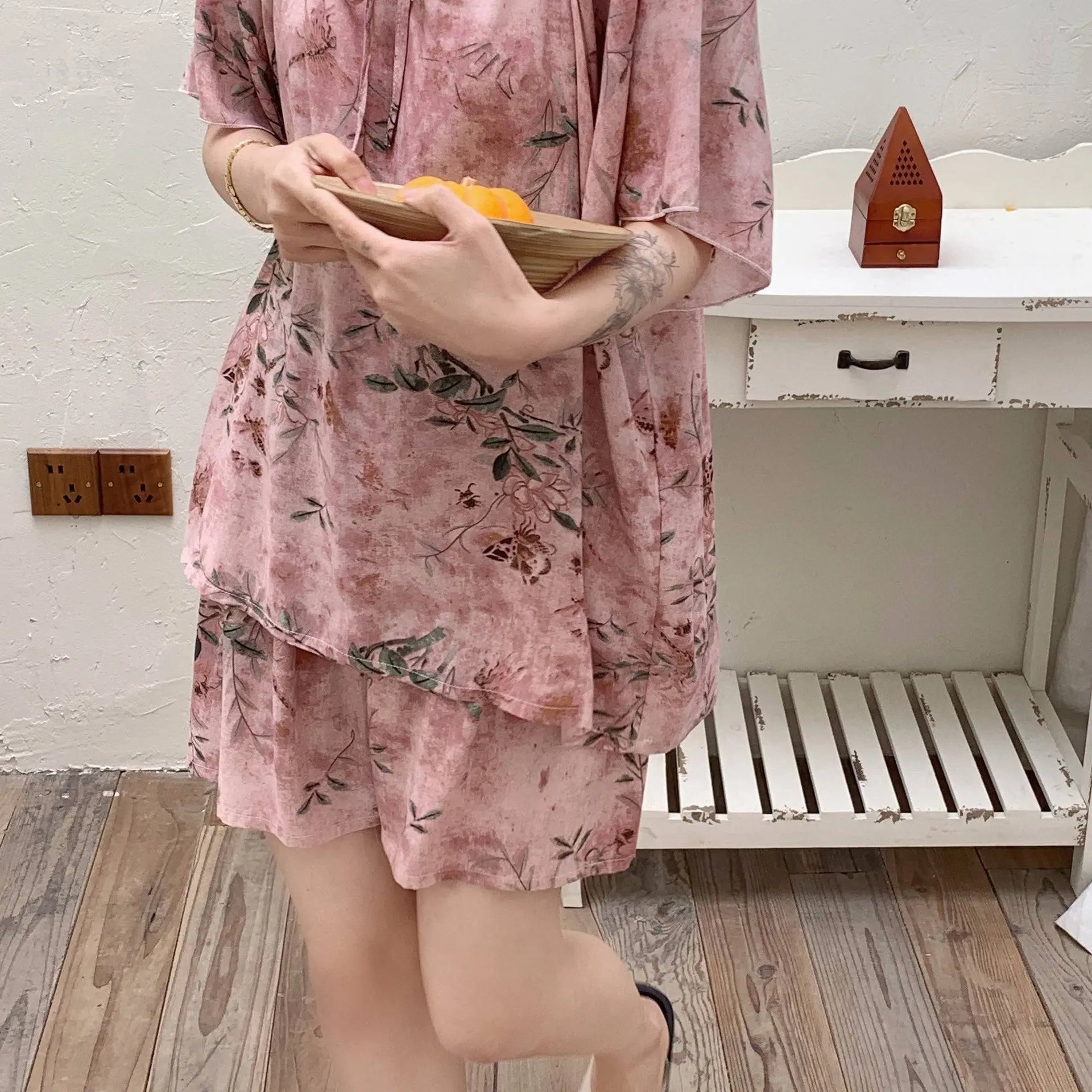 Blue and green cotton silk sleep shorts for women, Japanese style, trendy summer lightweight sleepwear, casual home wear.