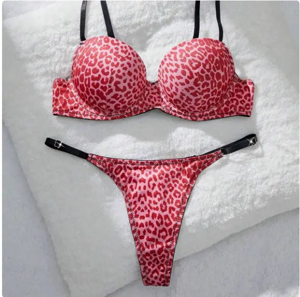 European and American cross-border leopard print bra and thong set by SHOPEZRA L.L.C., featuring comfortable push-up underwear.